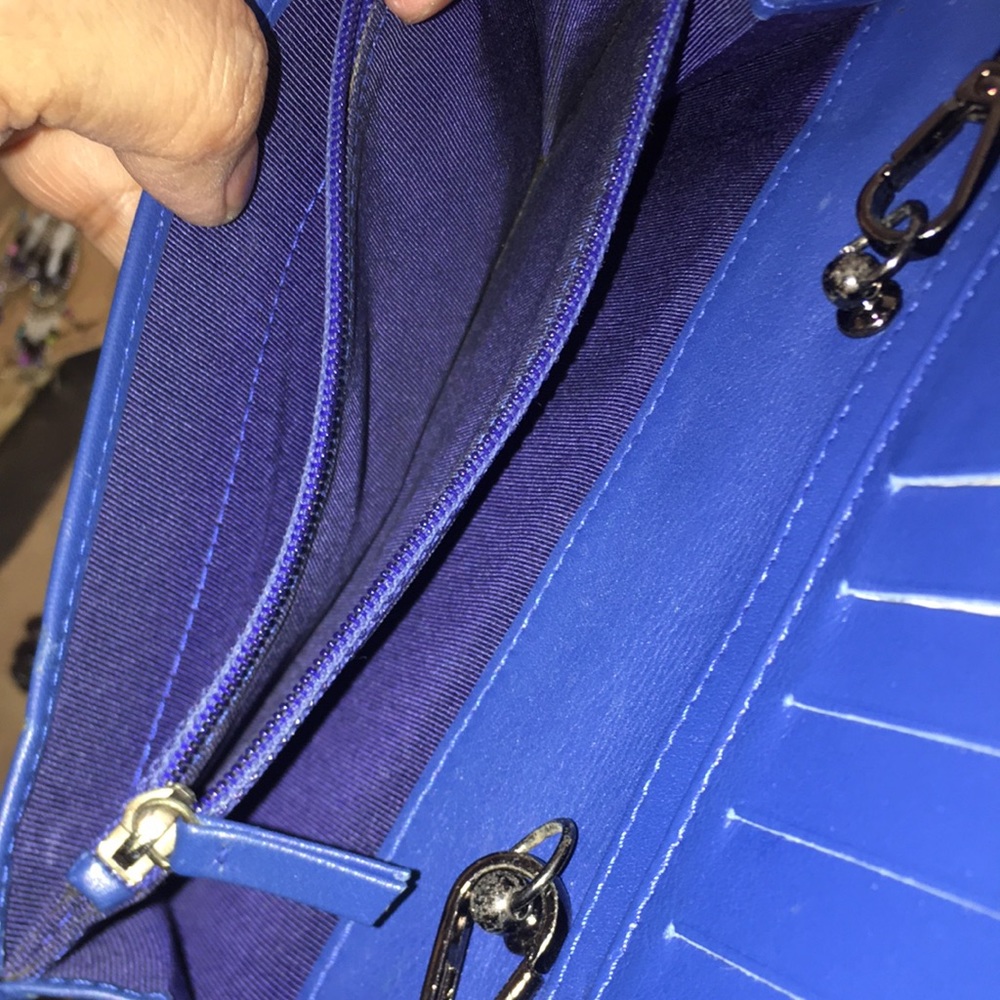 New Clearance! 🤯 Gorgeous Pretty 😍 Authentic Chanel wallet crossbody